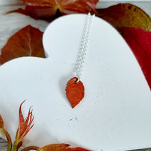 Load image into Gallery viewer, Autumn Necklace Small Leaf