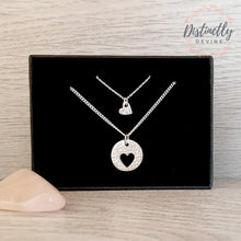 Load image into Gallery viewer, Mum and Daughter Hearts